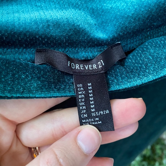 Forest Green Shimmer Velour Bodycon dress - Picture 3 of 5